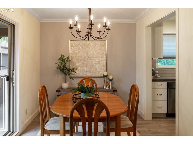 112 OSWEGO Smt, Lake Oswego, OR 97035