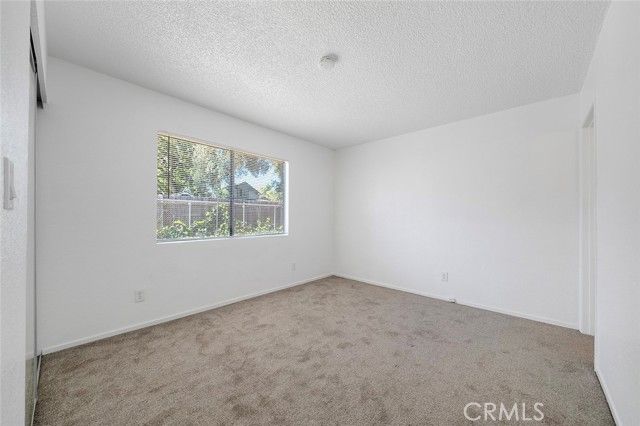 1911 N Summit, Pasadena, CA 91103