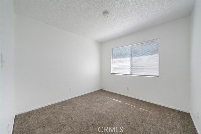 1911 N Summit, Pasadena, CA 91103