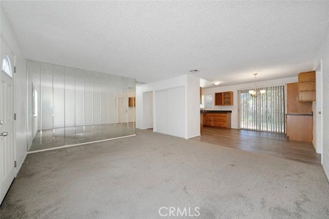 1911 N Summit, Pasadena, CA 91103