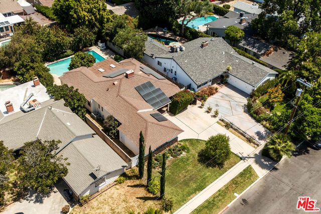5640 Greenbush Avenue, Los Angeles, CA 91401
