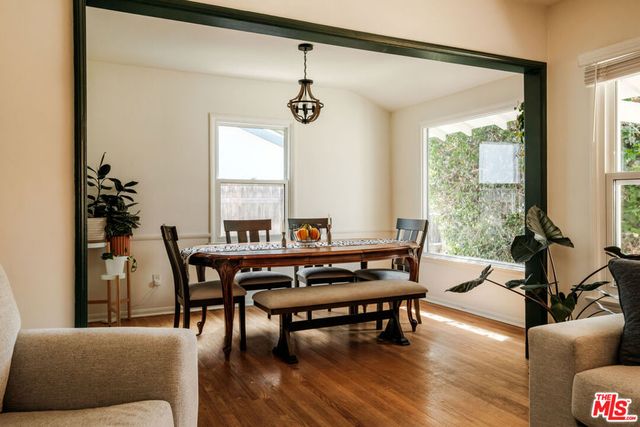 5640 Greenbush Avenue, Los Angeles, CA 91401