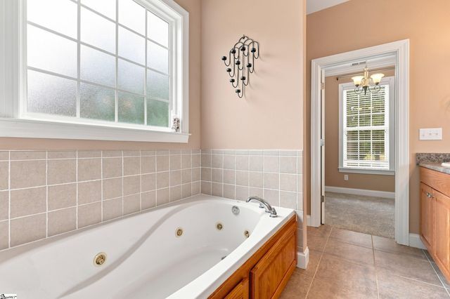 608 Mandeville Drive, Boiling Springs, SC 29316