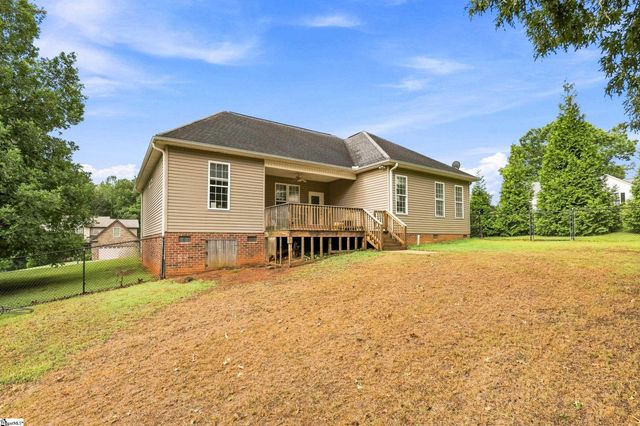 608 Mandeville Drive, Boiling Springs, SC 29316