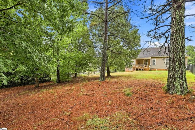 608 Mandeville Drive, Boiling Springs, SC 29316