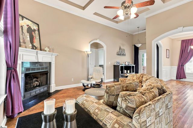 608 Mandeville Drive, Boiling Springs, SC 29316
