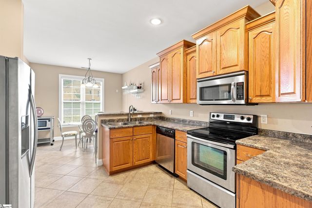 608 Mandeville Drive, Boiling Springs, SC 29316
