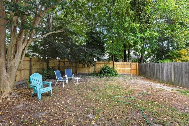 103 Kevin CT, Yorktown, VA 23692