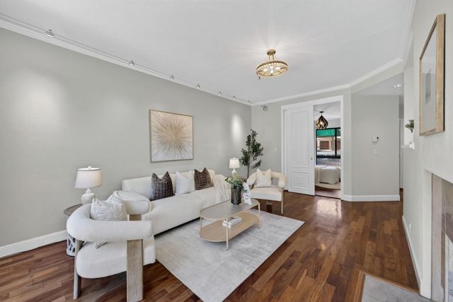 4250 El Camino Real B318, Palo Alto, CA 94306