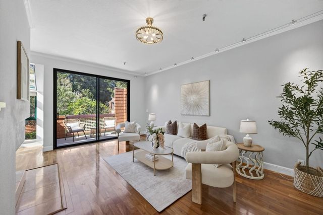 4250 El Camino Real B318, Palo Alto, CA 94306