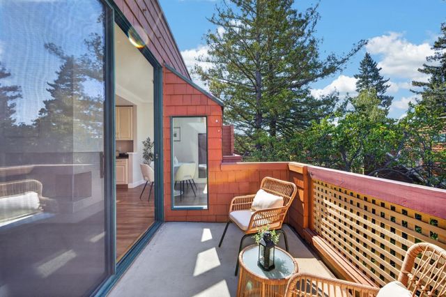 4250 El Camino Real B318, Palo Alto, CA 94306