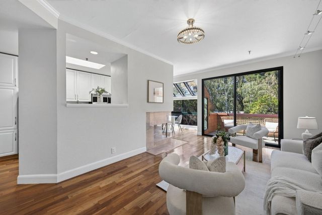 4250 El Camino Real B318, Palo Alto, CA 94306