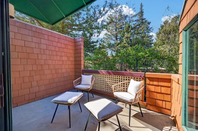 4250 El Camino Real B318, Palo Alto, CA 94306