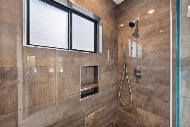 4250 El Camino Real B318, Palo Alto, CA 94306
