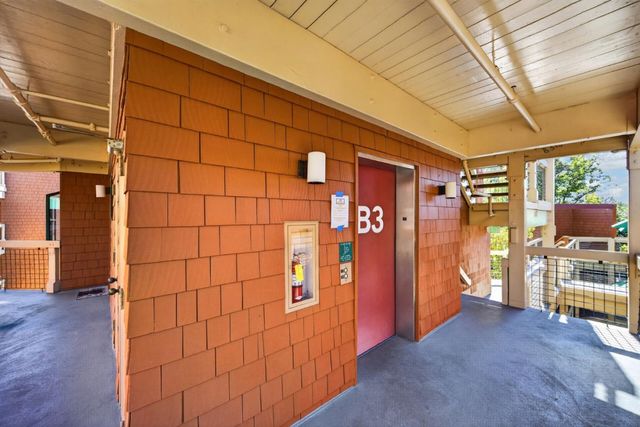4250 El Camino Real B318, Palo Alto, CA 94306