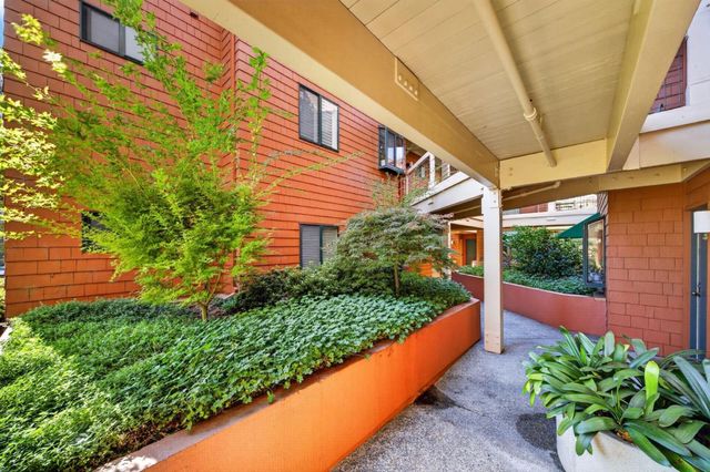 4250 El Camino Real B318, Palo Alto, CA 94306