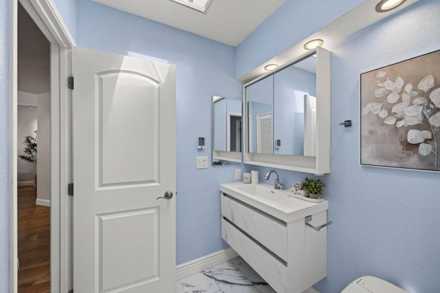 4250 El Camino Real B318, Palo Alto, CA 94306
