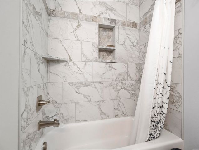 29 Gandesa Way, Hot Springs Village, AR 71909