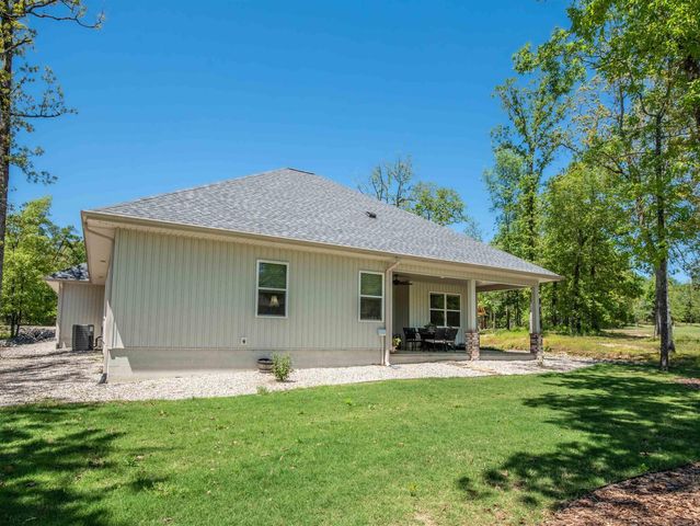 29 Gandesa Way, Hot Springs Village, AR 71909