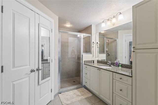 2825 Palm Beach BLVD 203, Fort Myers, FL 33916