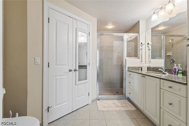2825 Palm Beach BLVD 203, Fort Myers, FL 33916