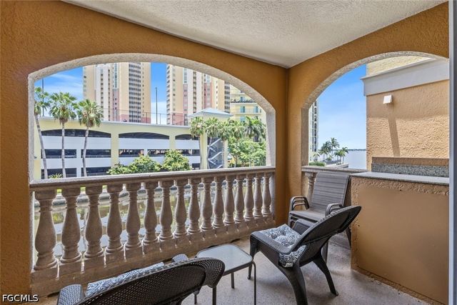 2825 Palm Beach BLVD 203, Fort Myers, FL 33916