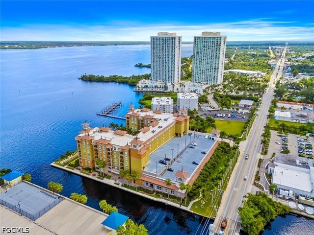 2825 Palm Beach BLVD 203, Fort Myers, FL 33916