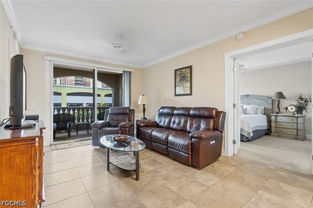 2825 Palm Beach BLVD 203, Fort Myers, FL 33916