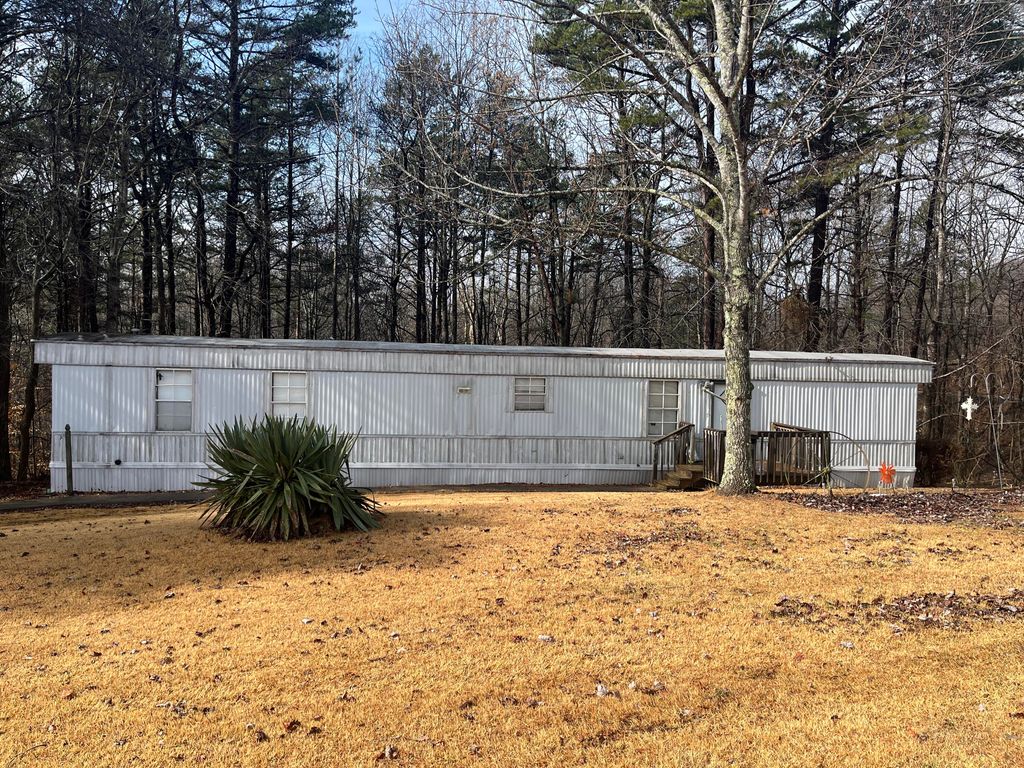 1572 Ivy Branch DR, Blue Ridge, VA 24064