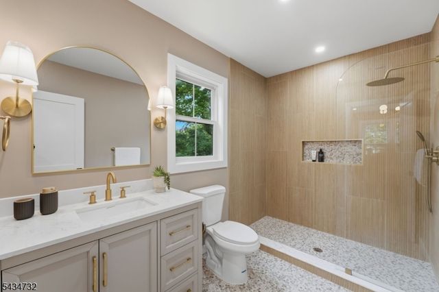 166 Lincoln St, Montclair Twp., NJ 07042