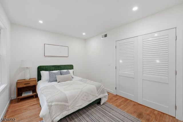 166 Lincoln St, Montclair Twp., NJ 07042