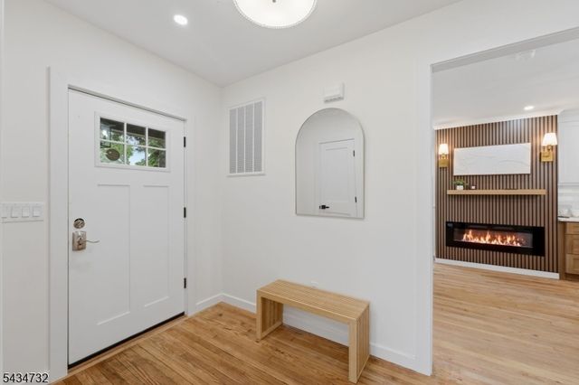 166 Lincoln St, Montclair Twp., NJ 07042