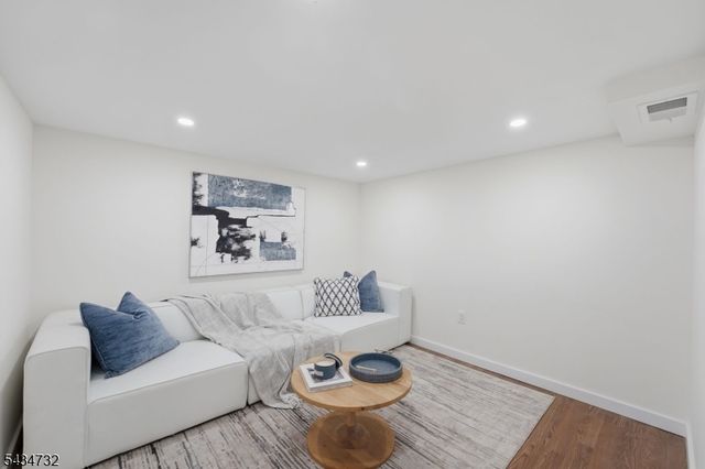 166 Lincoln St, Montclair Twp., NJ 07042