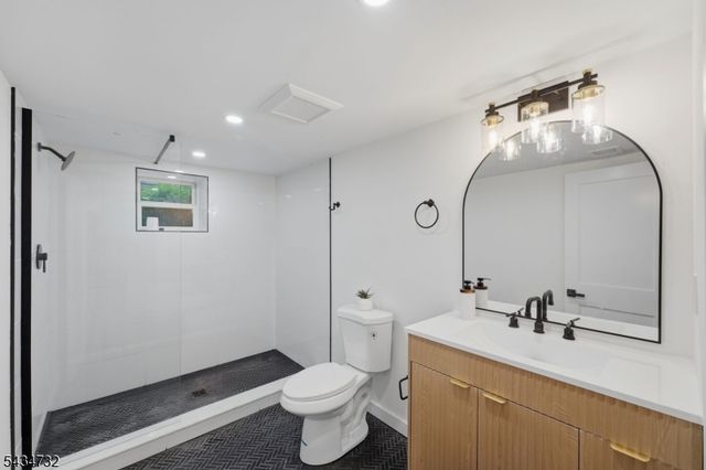 166 Lincoln St, Montclair Twp., NJ 07042