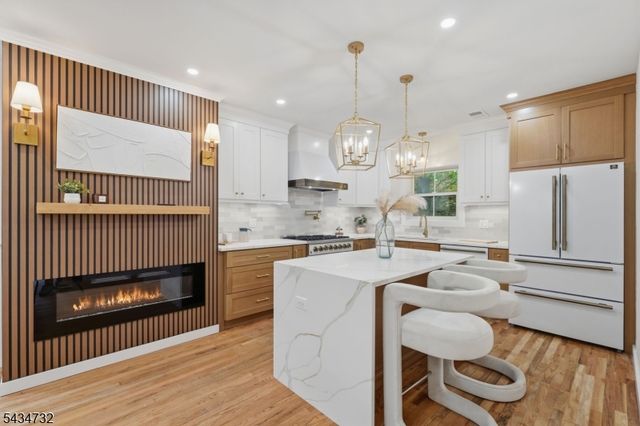 166 Lincoln St, Montclair Twp., NJ 07042