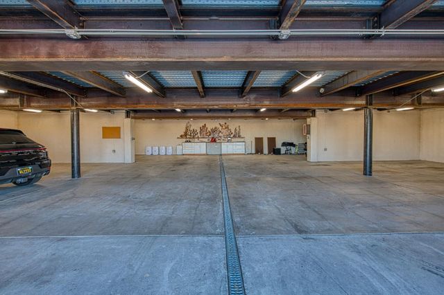 15516 N Friant Road, Friant, CA 93626