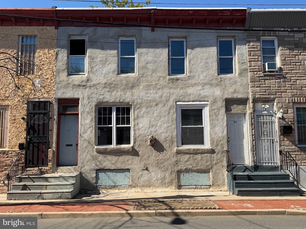 821-823 CHERRY, Camden, NJ 08103