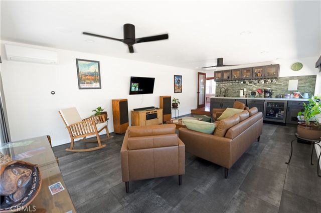 895 W 23rd, Upland, CA 91784