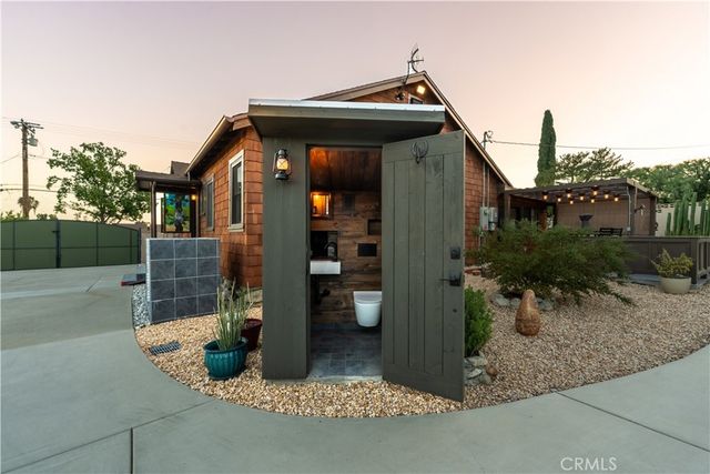 895 W 23rd, Upland, CA 91784