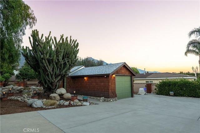895 W 23rd, Upland, CA 91784