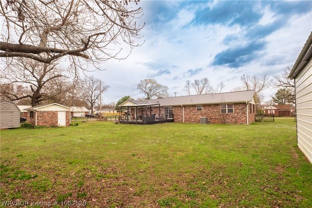 53 Grove Street, Magazine, AR 72943