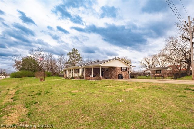 53 Grove Street, Magazine, AR 72943