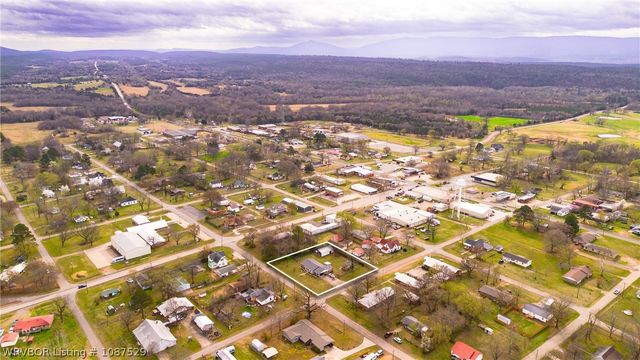 53 Grove Street, Magazine, AR 72943