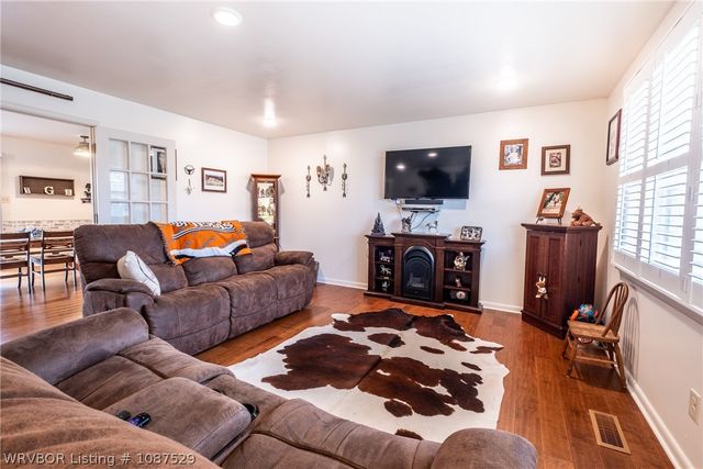 53 Grove Street, Magazine, AR 72943