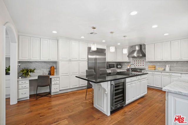 515 S Via Montana, Burbank, CA 91501