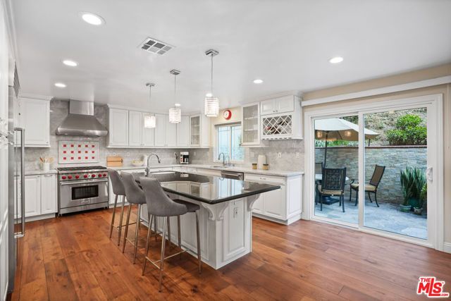 515 S Via Montana, Burbank, CA 91501