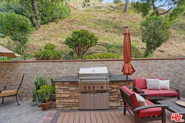 515 S Via Montana, Burbank, CA 91501