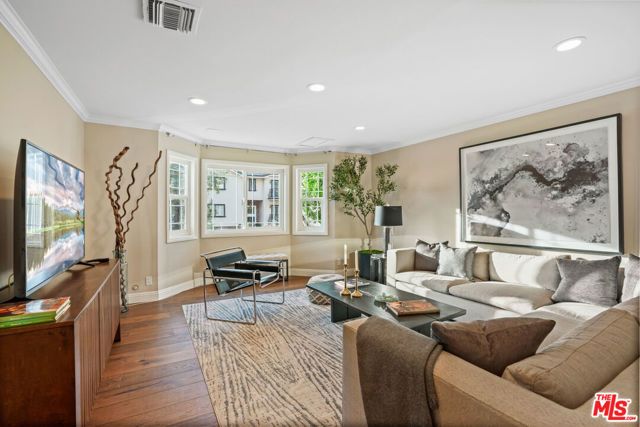 515 S Via Montana, Burbank, CA 91501