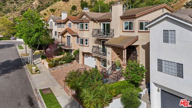 515 S Via Montana, Burbank, CA 91501