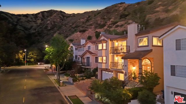 515 S Via Montana, Burbank, CA 91501